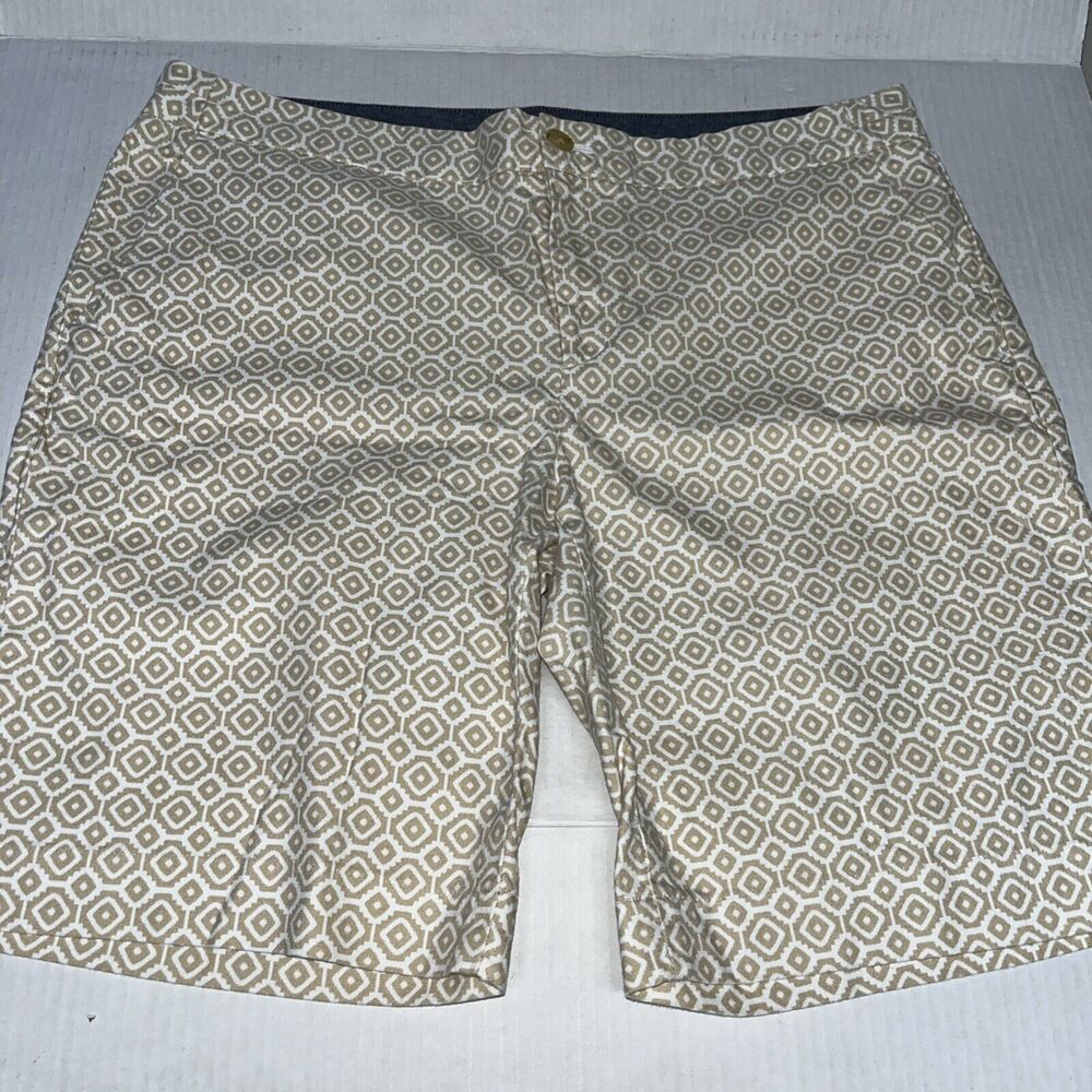 Banana Republic Women's Hampton Fit Tan White Bermuda Shorts Size 14 NWT